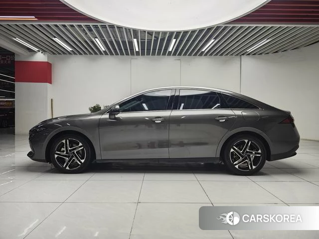 Roewe D7 DMH 2024 Темно-серый из Китая