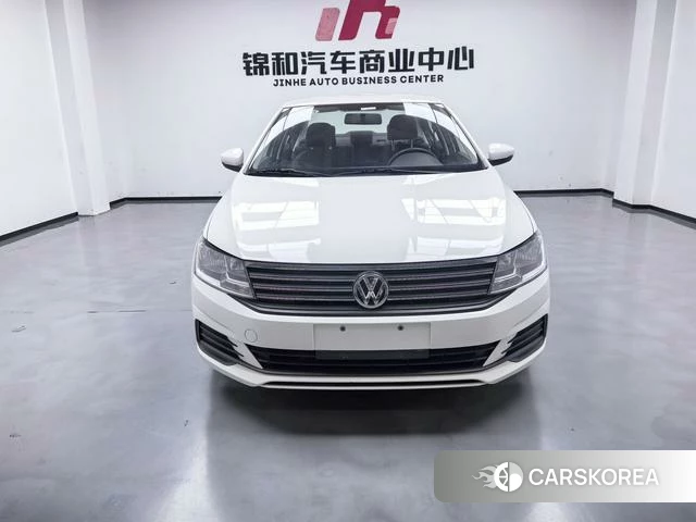 Volkswagen Lavida 2023 Белый из Китая