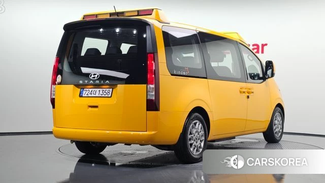 Hyundai Staria 2025 Желтый из Кореи