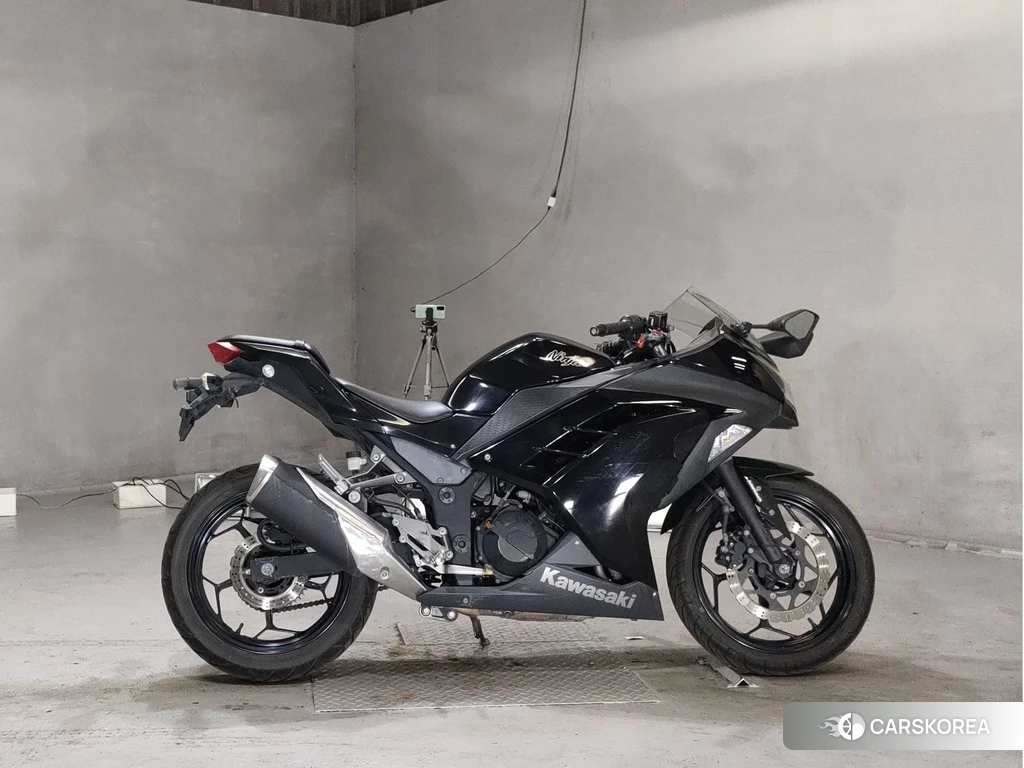 Проданный Kawasaki NINJA 250 2013 из Японии, фото 2