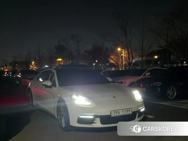 Porsche Panamera (971) 2018 Белый из Кореи