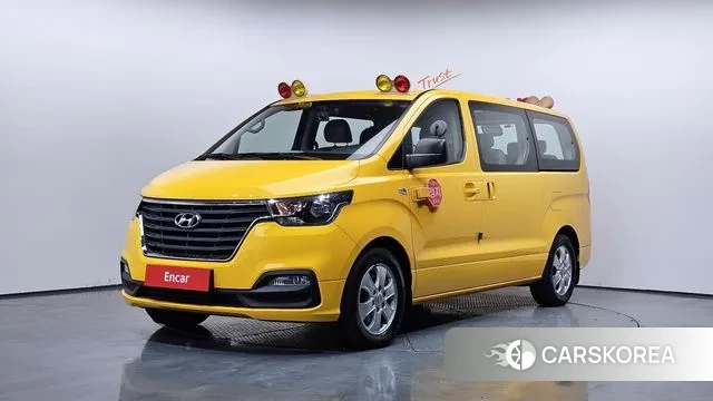 Hyundai The New Grand Starex 2018 Желтый из Кореи