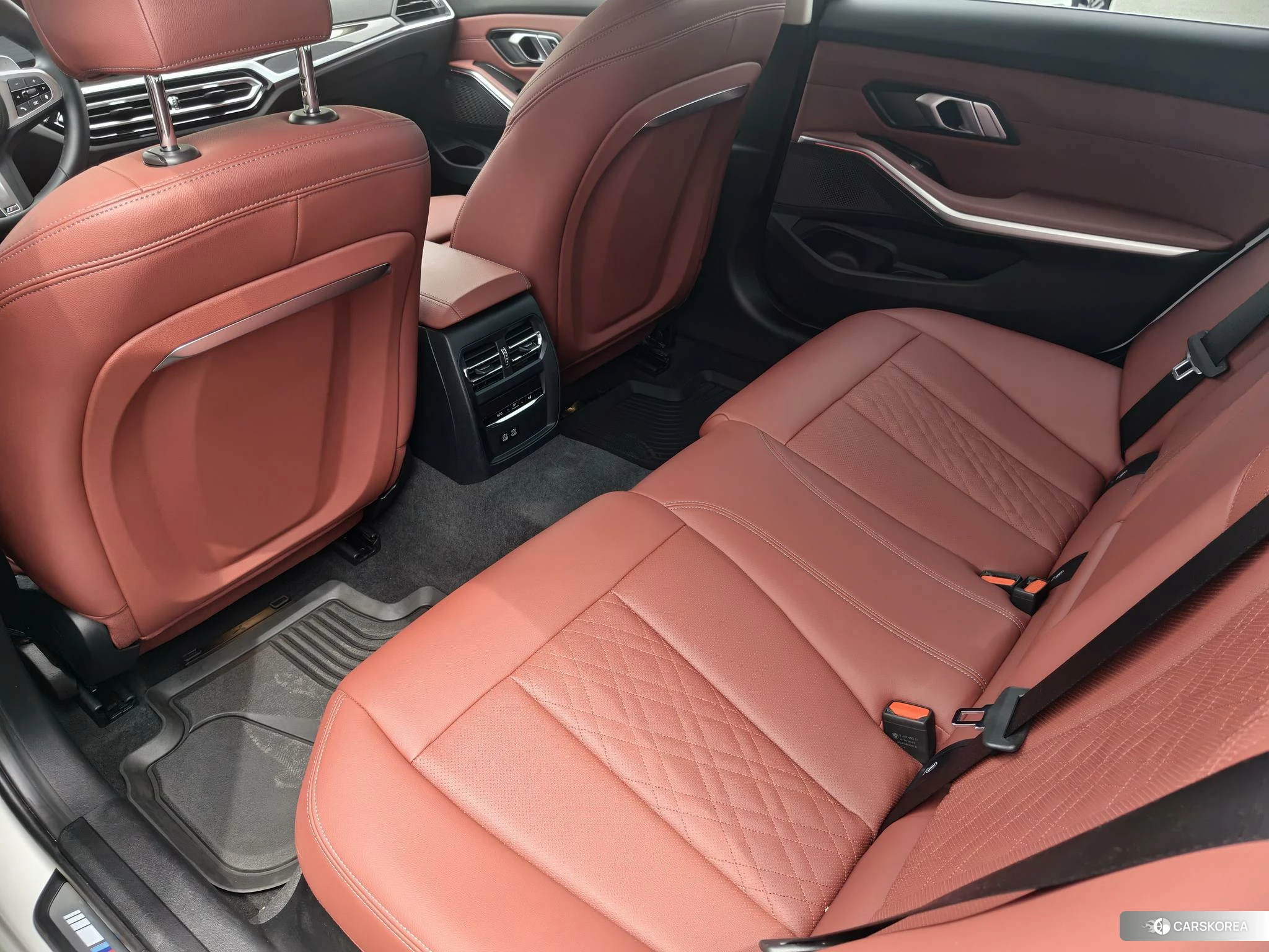 BMW 3 series 2022 Белый из Китая