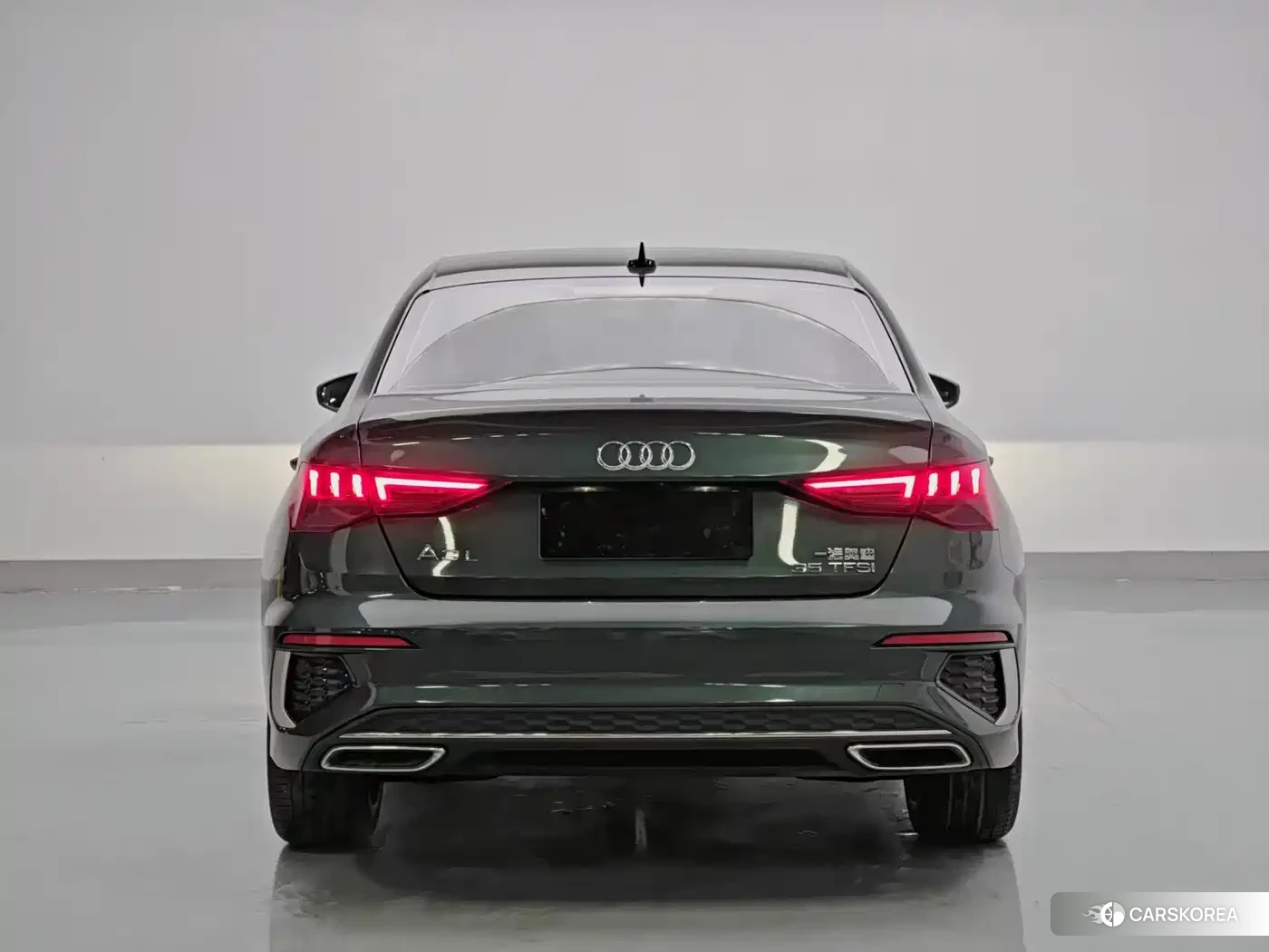 Audi A3 2023 Зеленый из Китая