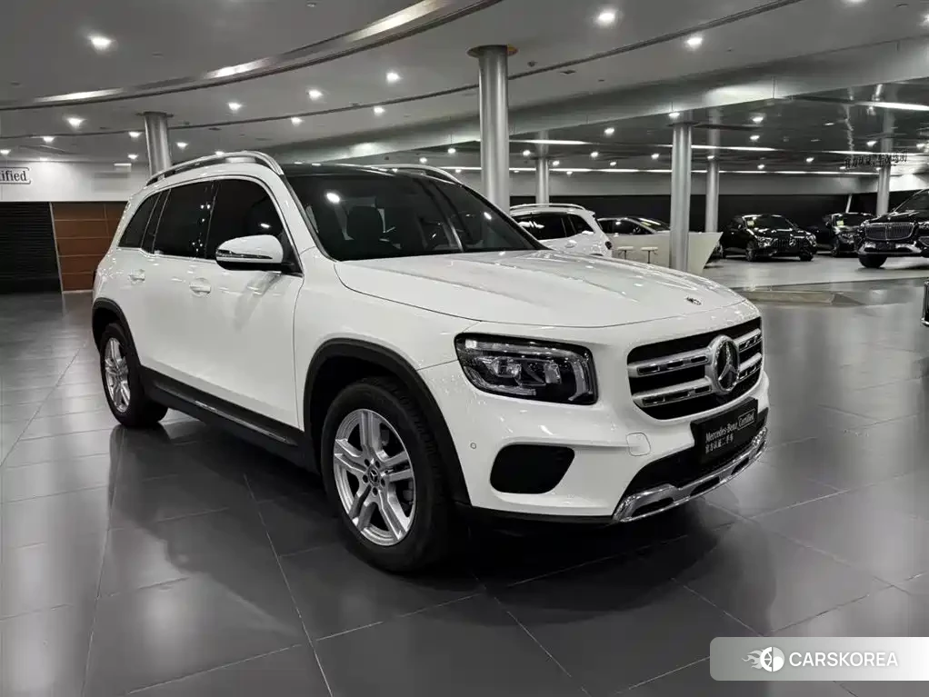 Mercedes-Benz GLB 2023 Белый из Китая