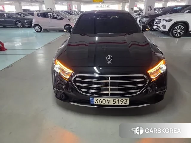 Mercedes-Benz E-Class W214 2024 Черный из Кореи