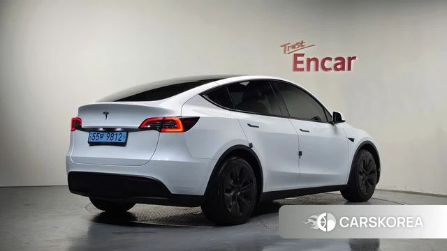 Tesla Model Y 2024 Белый из Кореи
