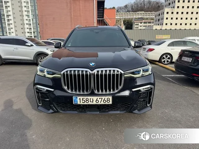 BMW X7 (G07) 2021 Черный из Кореи