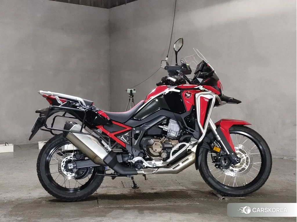 Проданный Honda CRF1100L AFRICA TWIN DCT 2022 из Японии, фото 2