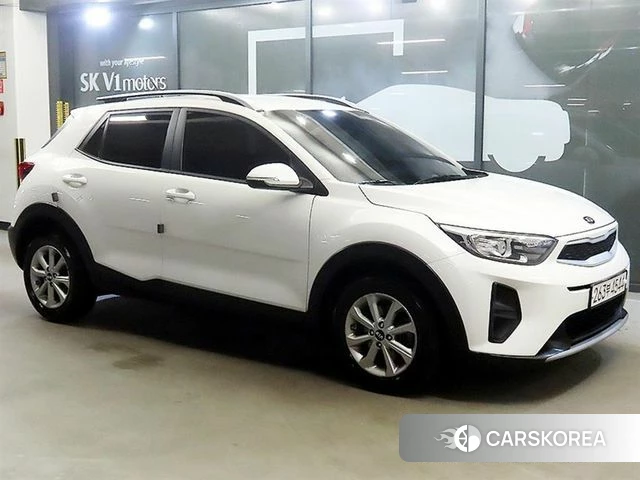 Kia Stonic 2018 Белый из Кореи
