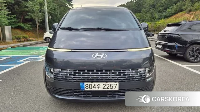 Hyundai Staria 2022 Серый из Кореи