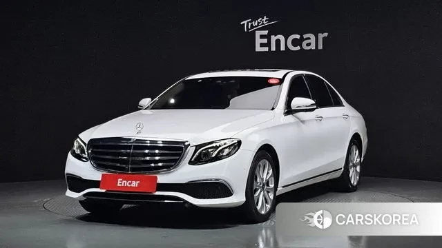 Mercedes-Benz E-Class W213 2020 Белый из Кореи