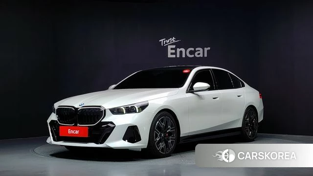 BMW 5 Series (G60) 2025 Белый из Кореи