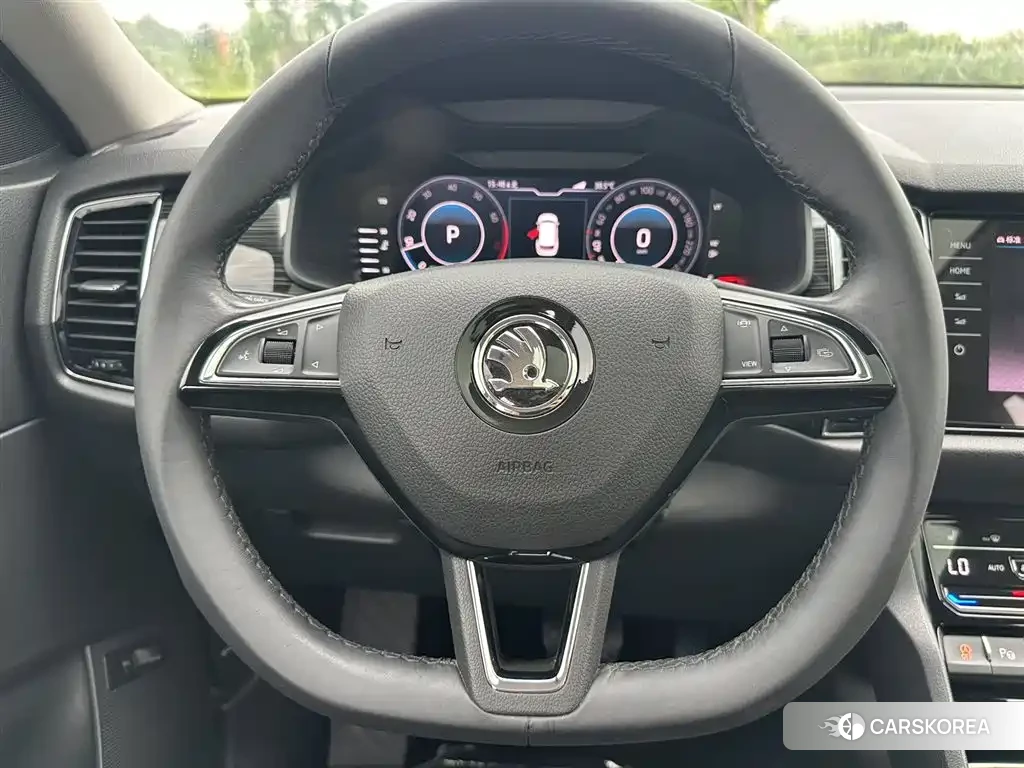 Skoda Kodiak 2021 Champagne/brown из Китая