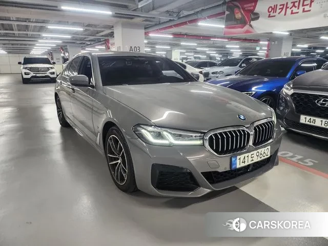BMW 5 Series (G30) 2020 Песочный из Кореи
