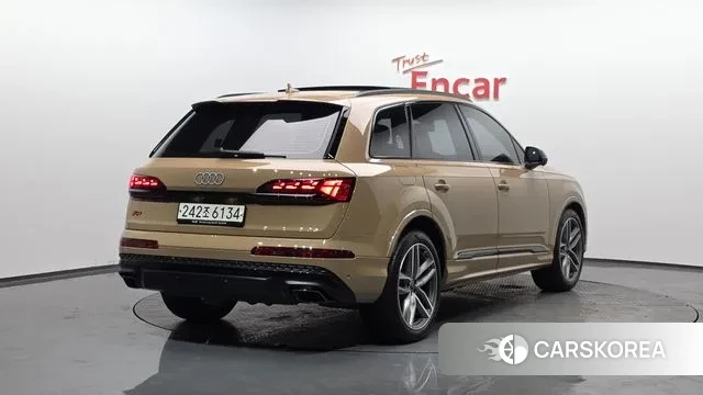 Audi Q7 (4M) 2024 Коричневый из Кореи