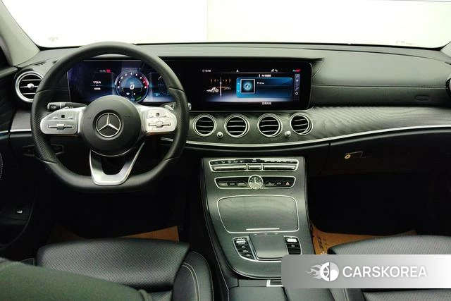 Mercedes-Benz E-class 2019 Белый из Китая