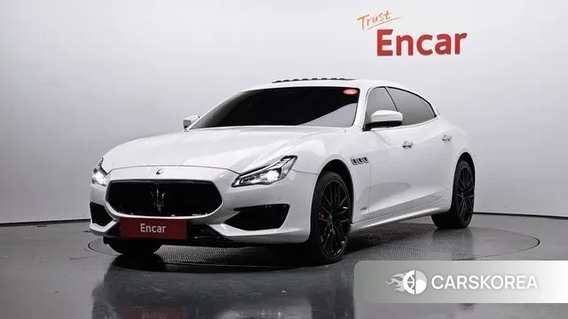Maserati Quattroporte 2018 Белый из Кореи