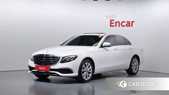 Mercedes-Benz E-Class W213 2020 Белый из Кореи