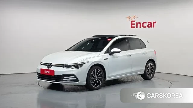 Volkswagen Golf 8th Generation 2022 Белый из Кореи