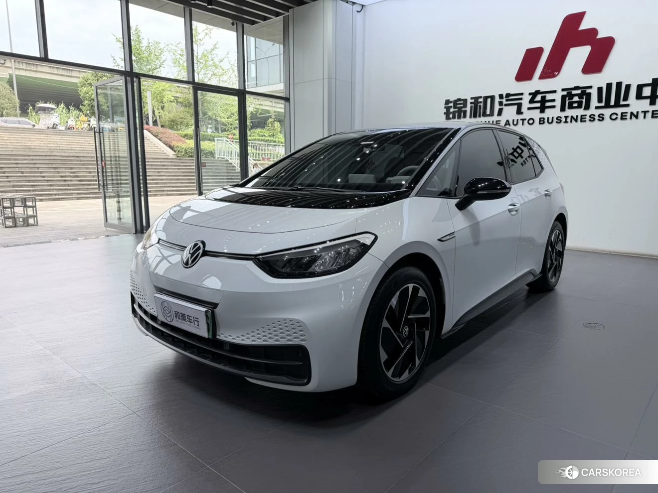 Volkswagen ID.3 2022 Белый из Китая