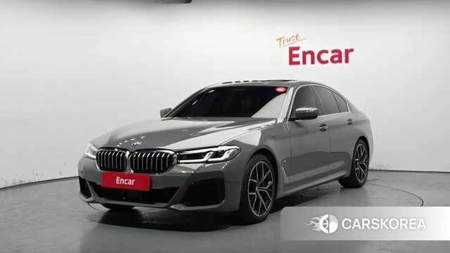 BMW 5 Series (G30) 2022 Серый из Кореи