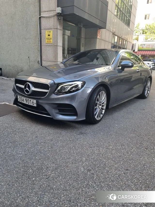 Mercedes-Benz E-Class W213 2019 Серый из Кореи