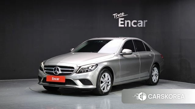 Mercedes-Benz C-Class W205 2019 Серебристо-серый из Кореи