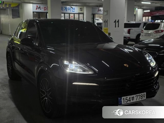 Porsche Cayenne (PO536) 2021 Черный из Кореи