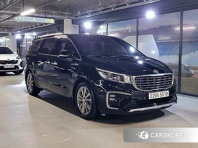 Kia The New Carnival 2018 Черный из Кореи