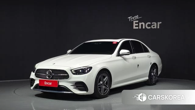 Mercedes-Benz E-Class W213 2023 Белый из Кореи