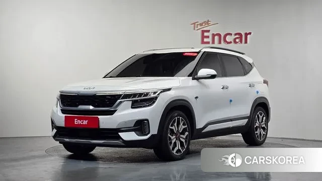 Kia Seltos 2022 Белый из Кореи