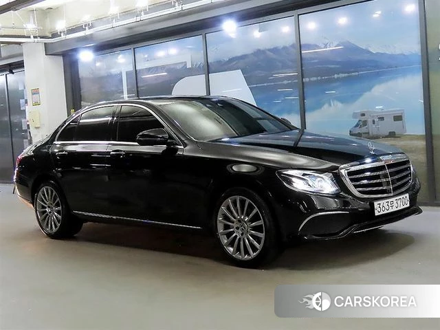 Mercedes-Benz E-Class W213 2020 Черный из Кореи