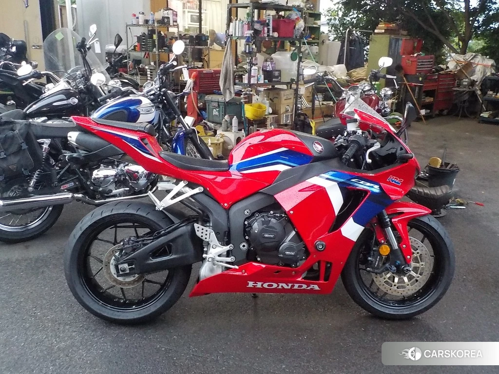 Проданный Honda CBR600RR 2020 из Японии