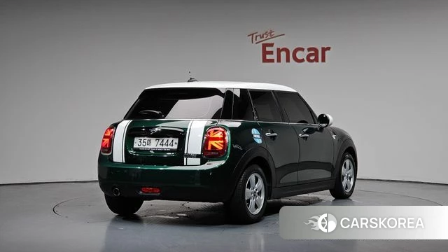 Mini Cooper 2018 Зеленый из Кореи