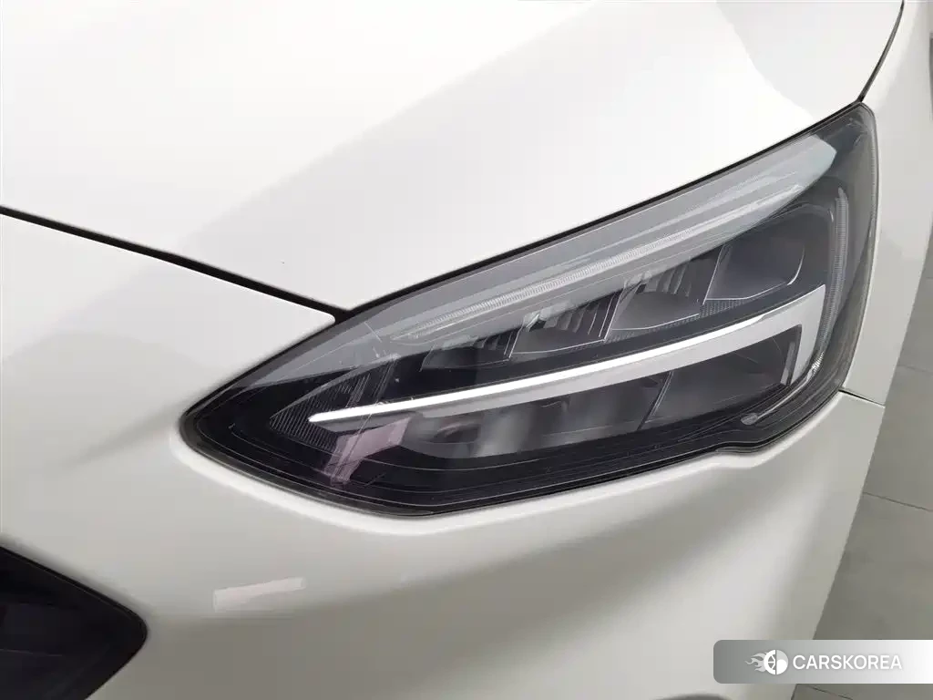 Ford Fox 2022 Белый из Китая