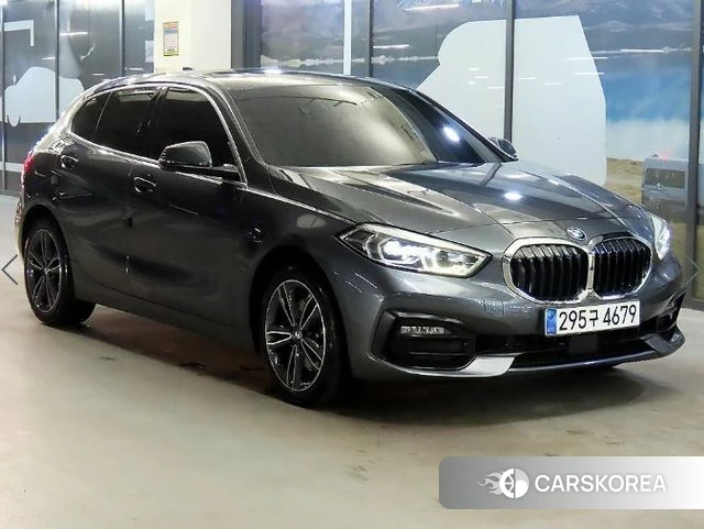 BMW 1 Series (F40) 2020 Черный из Кореи