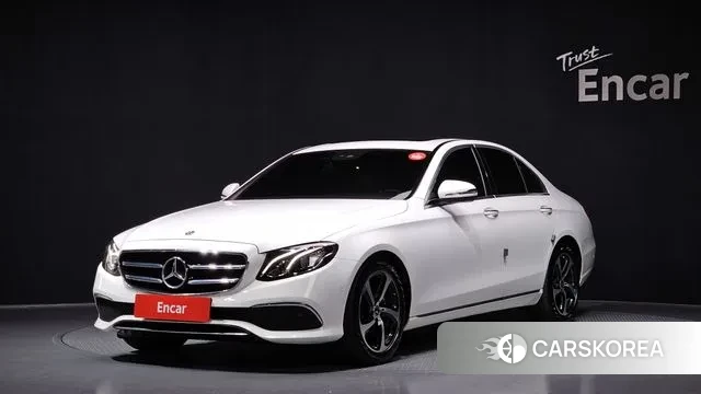 Mercedes-Benz E-Class W213 2020 Белый из Кореи