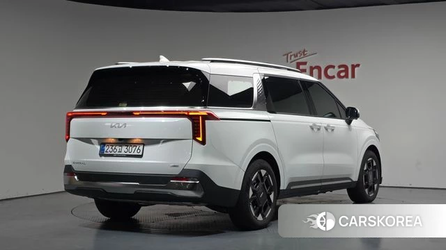 Kia The New Carnival 4th Generation 2025 Белый из Кореи