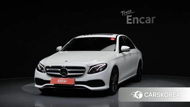 Mercedes-Benz E-Class W213 2020 Белый из Кореи