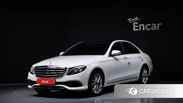 Mercedes-Benz E-Class W213 2019 Белый из Кореи