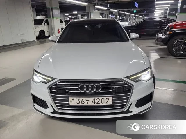 Audi A6 (C8) 2019 Белый из Кореи