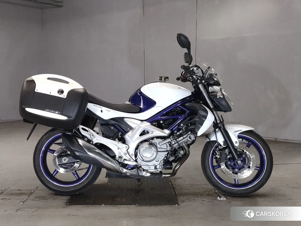 Проданный Suzuki GLADIUS 400 2010 из Японии