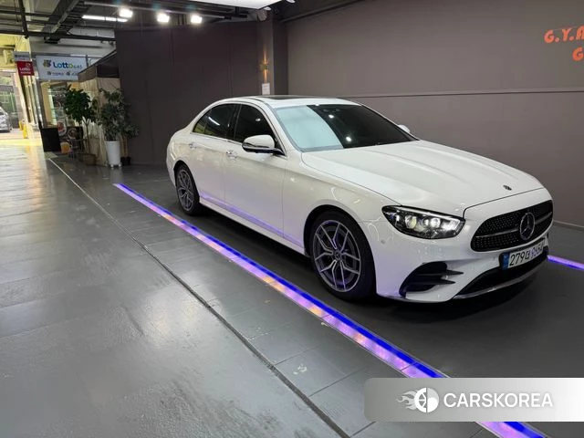 Mercedes-Benz E-Class W213 2020 Белый из Кореи