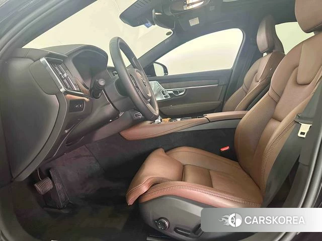 Volvo S90 PHEV 2024 Черный из Китая