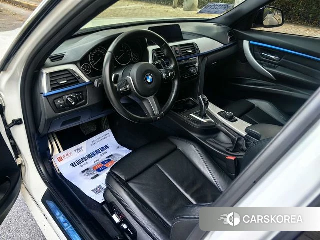 BMW 3 series 2018 Белый из Китая