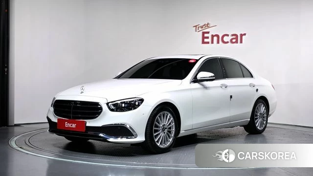 Mercedes-Benz E-Class W213 2022 Белый из Кореи