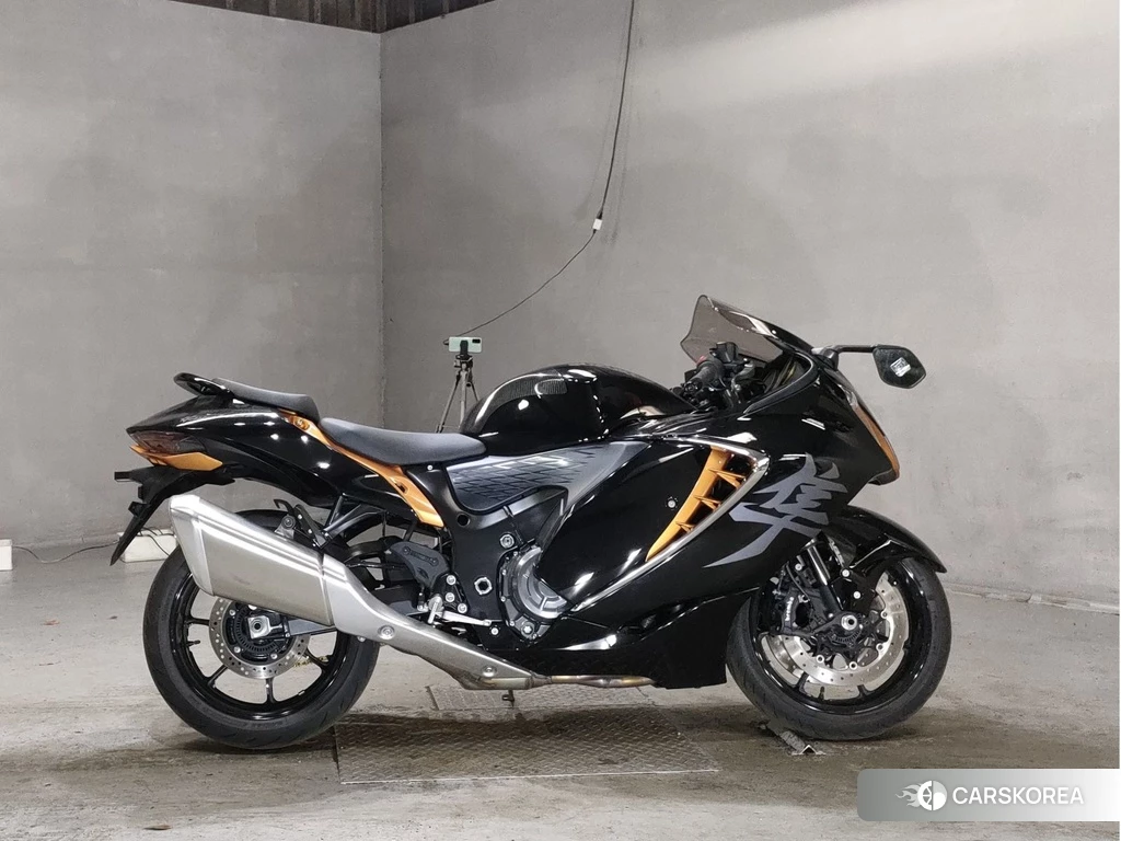 Проданный Suzuki GSX1300R HAYABUSA 2021 из Японии