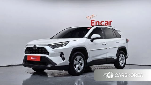 Toyota RAV4 5th Generation 2019 Белый из Кореи
