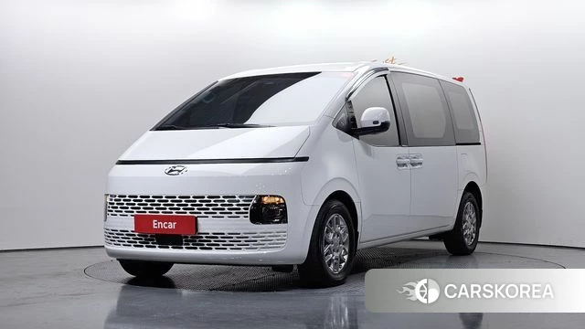 Hyundai Staria 2023 Белый из Кореи